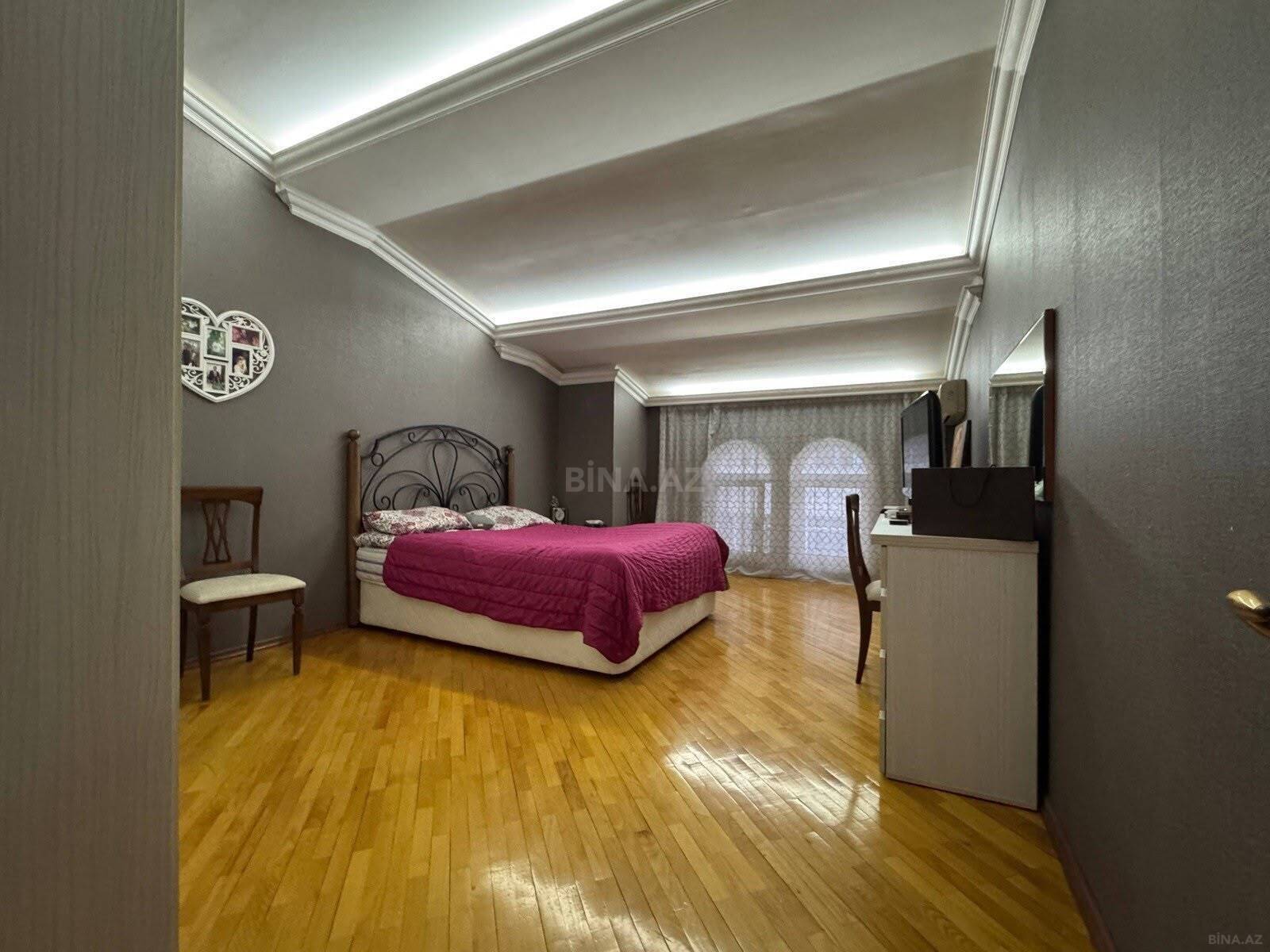 4 otaqlı Yeni tikili, Nizami m., Bakı