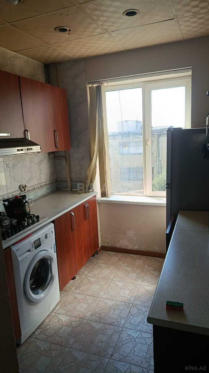 3 otaqlı Köhnə tikili, Həzi Aslanov m., Bakı