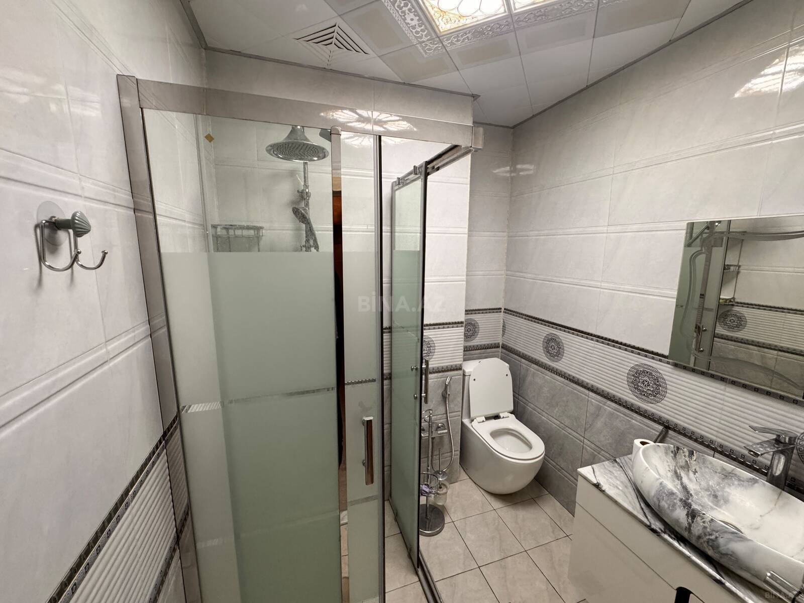 2 otaqlı Yeni tikili, Qara Qarayev m., Bakı