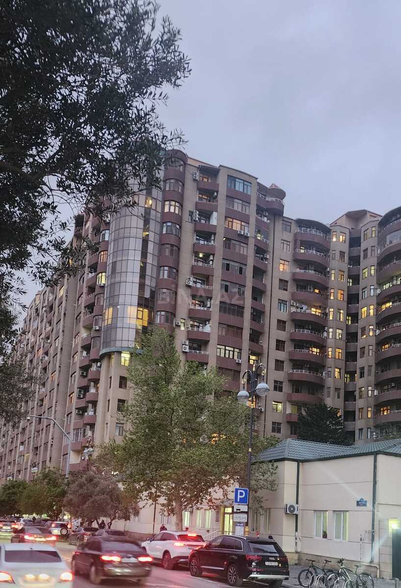 2 otaqlı Yeni tikili, Şah İsmayıl Xətai m., Bakı