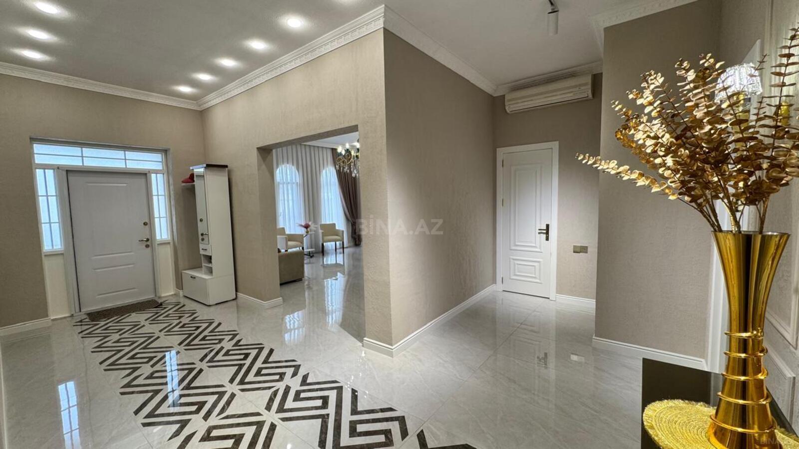 4 otaqlı Həyət evi/Bağ evi, Novxanı q., Bakı