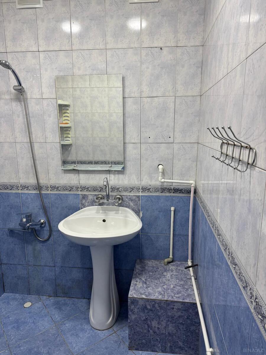 3 otaqlı Köhnə tikili, Qara Qarayev m., Bakı