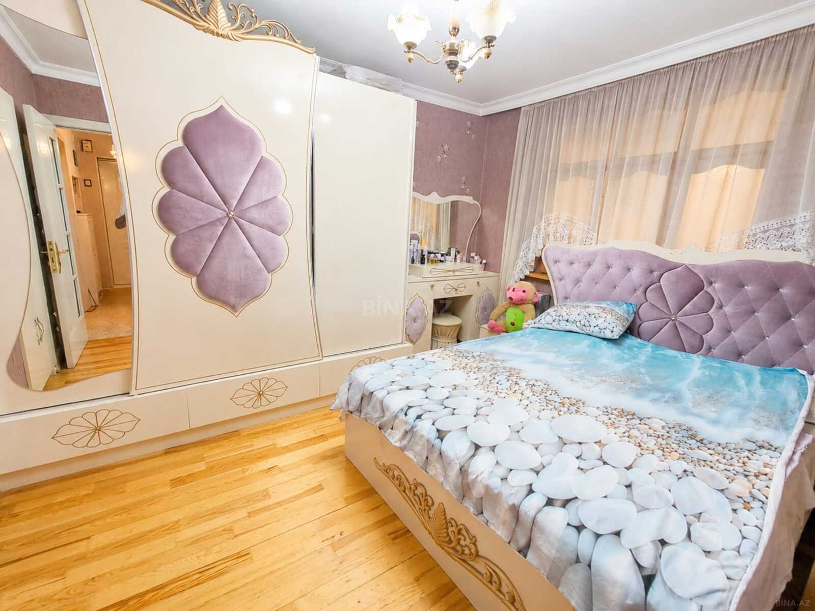 3 otaqlı Köhnə tikili, Qara Qarayev m., Bakı