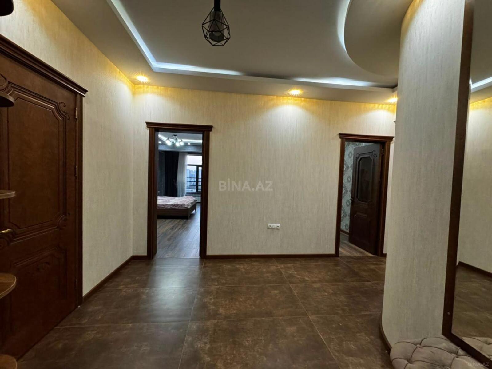 3 otaqlı Yeni tikili, Şah İsmayıl Xətai m., Bakı