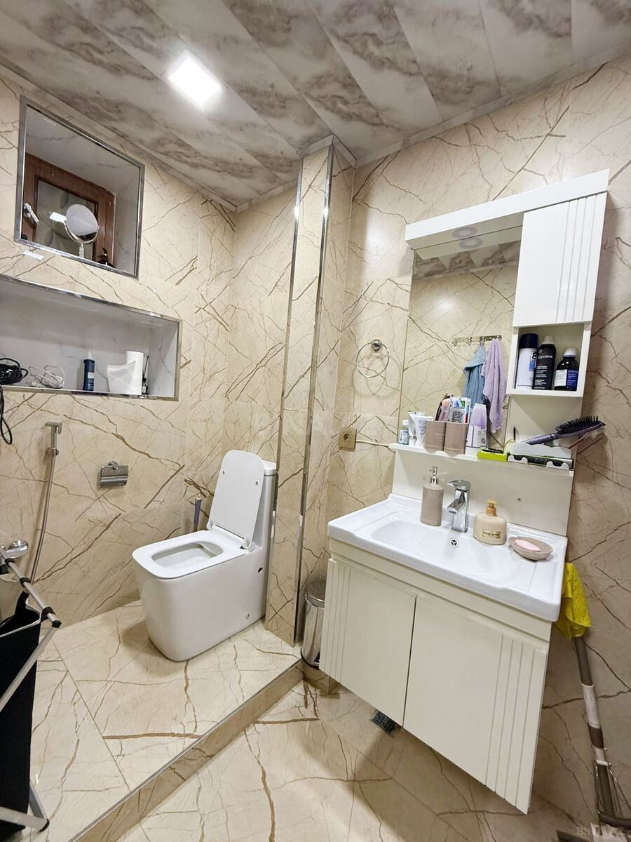 3 otaqlı Köhnə tikili, Gənclik m., Bakı