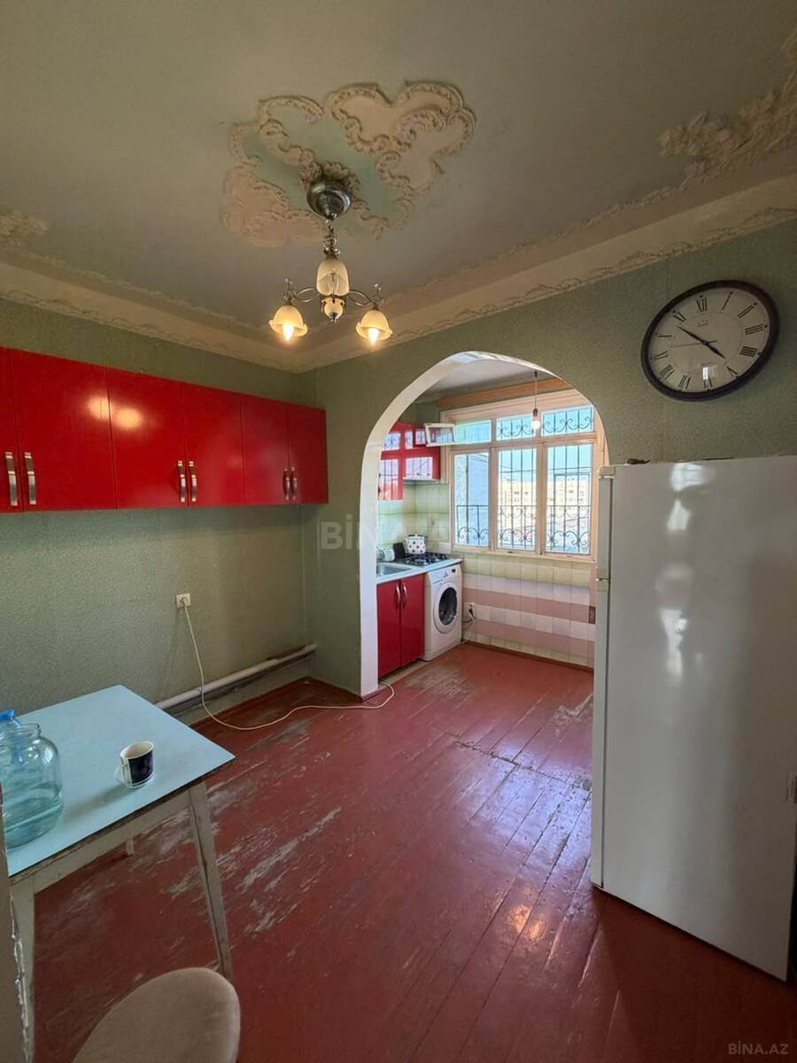 2 otaqlı Köhnə tikili, Xalqlar Dostluğu m., Bakı