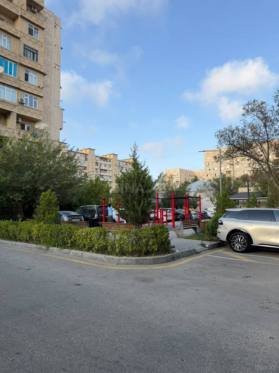 2 otaqlı Köhnə tikili, Xalqlar Dostluğu m., Bakı