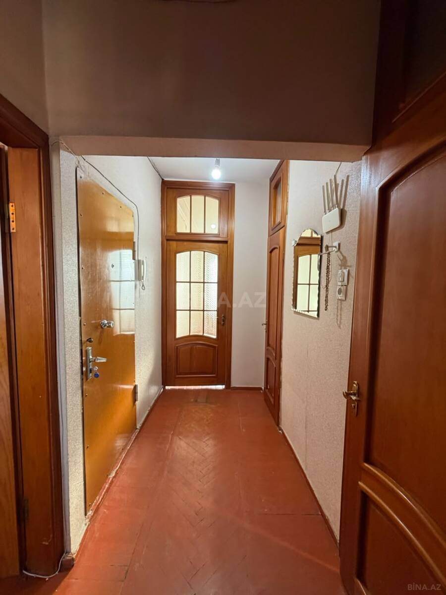 2 otaqlı Köhnə tikili, Xalqlar Dostluğu m., Bakı