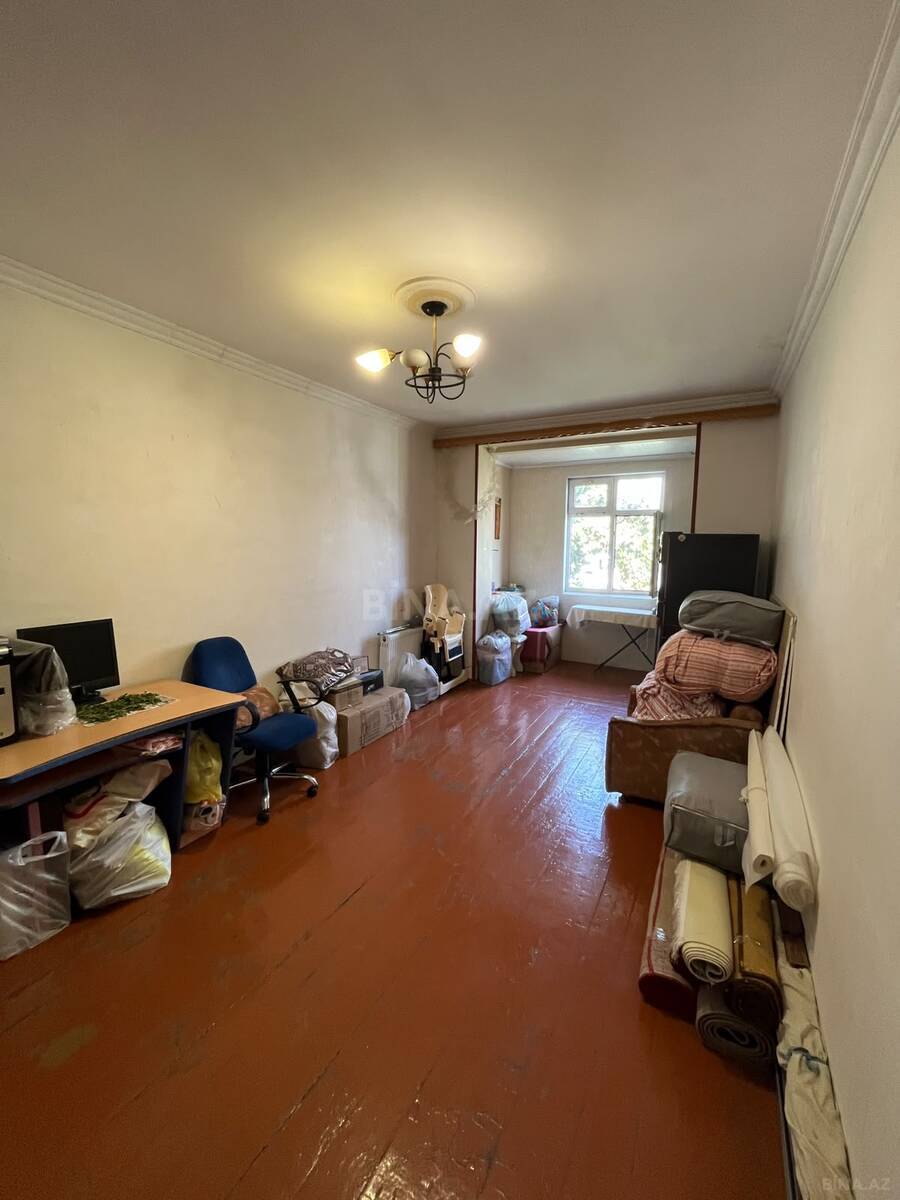 3 otaqlı Köhnə tikili, Həzi Aslanov m., Bakı