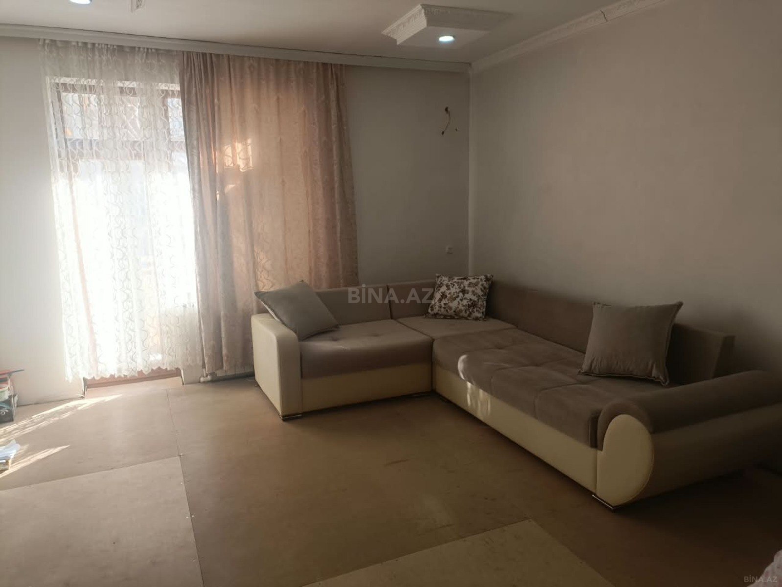 2 otaqlı Yeni tikili, Xırdalan
