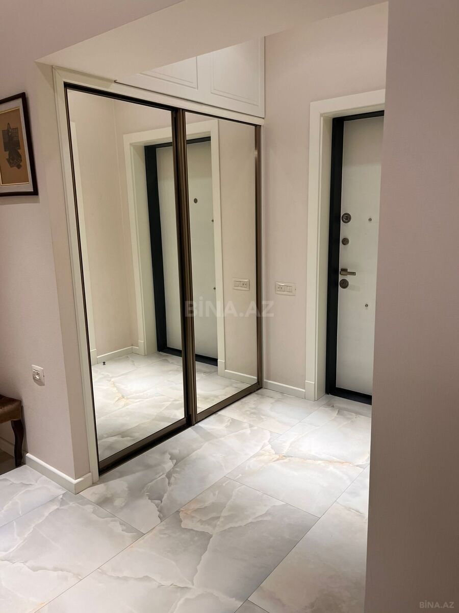 3 otaqlı Yeni tikili, Şah İsmayıl Xətai m., Bakı