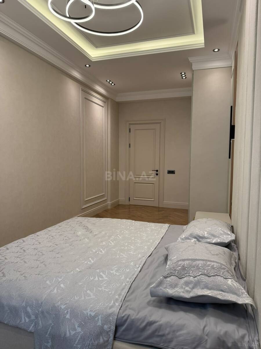 4 otaqlı Yeni tikili, Elmlər Akademiyası m., Bakı