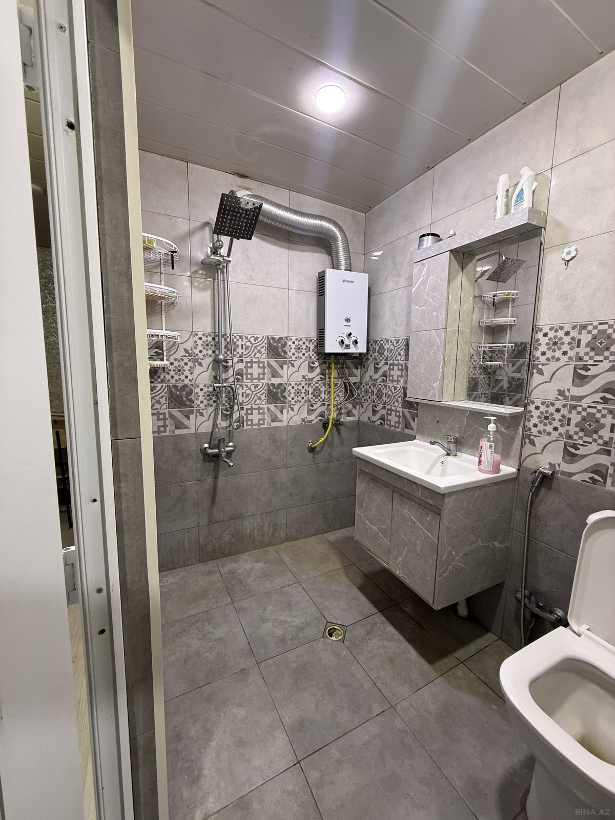 2 otaqlı Köhnə tikili, Xalqlar Dostluğu m., Bakı
