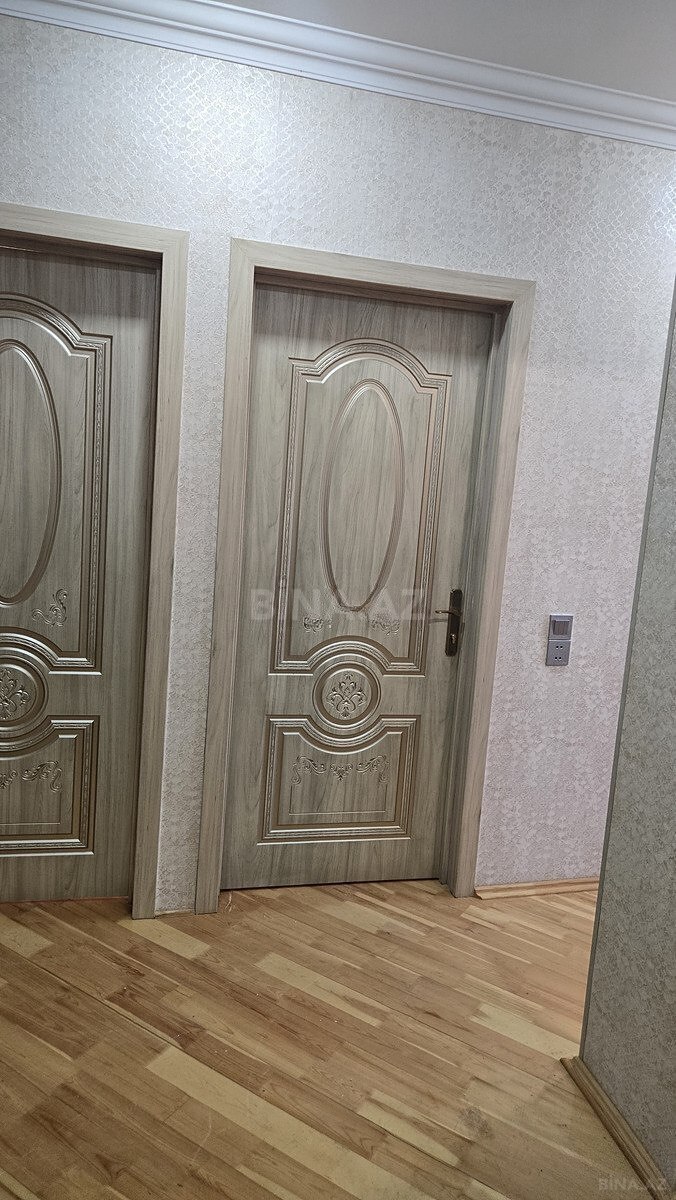 3 otaqlı Köhnə tikili, Azadlıq Prospekti m., Bakı