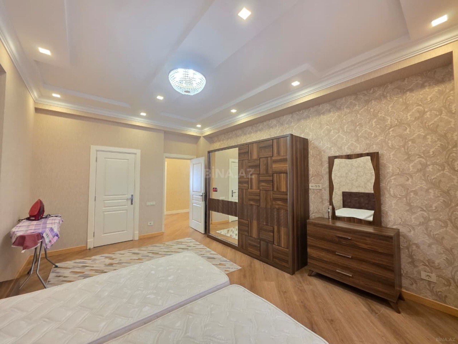 3 otaqlı Yeni tikili, Şah İsmayıl Xətai m., Bakı