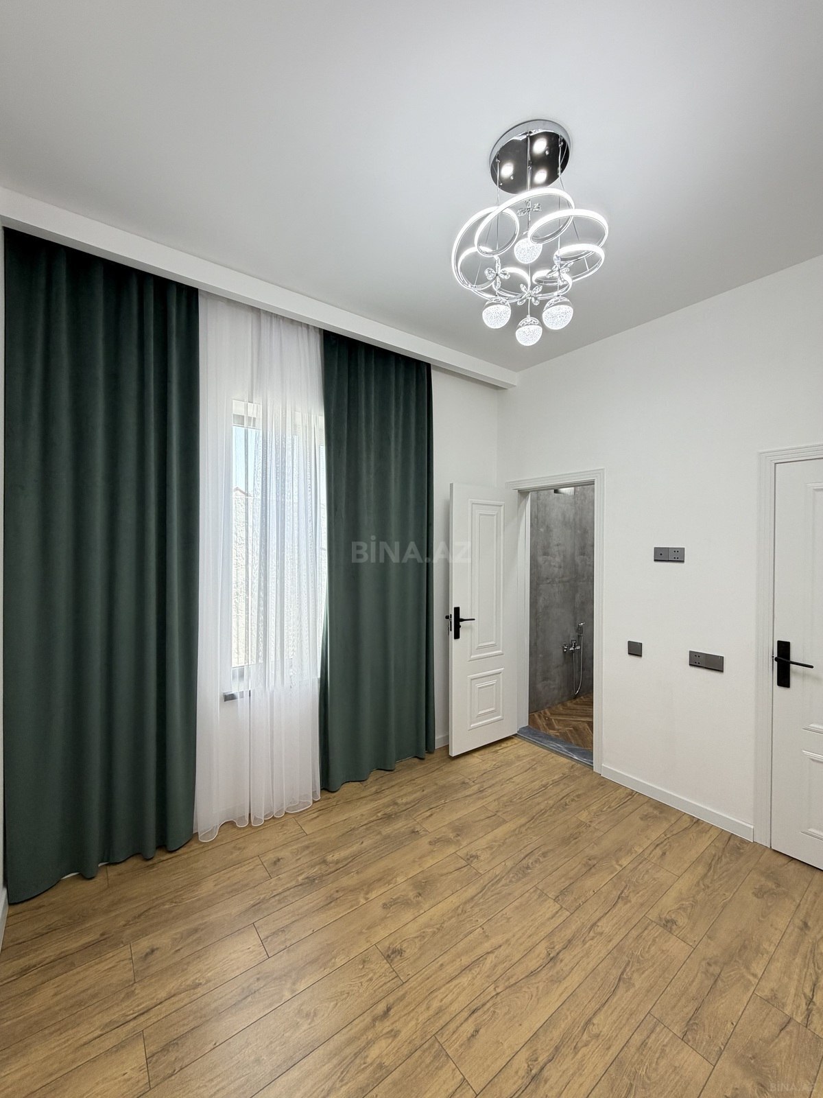Həyət evi/Bağ evi Şüvəlan q., Bakı