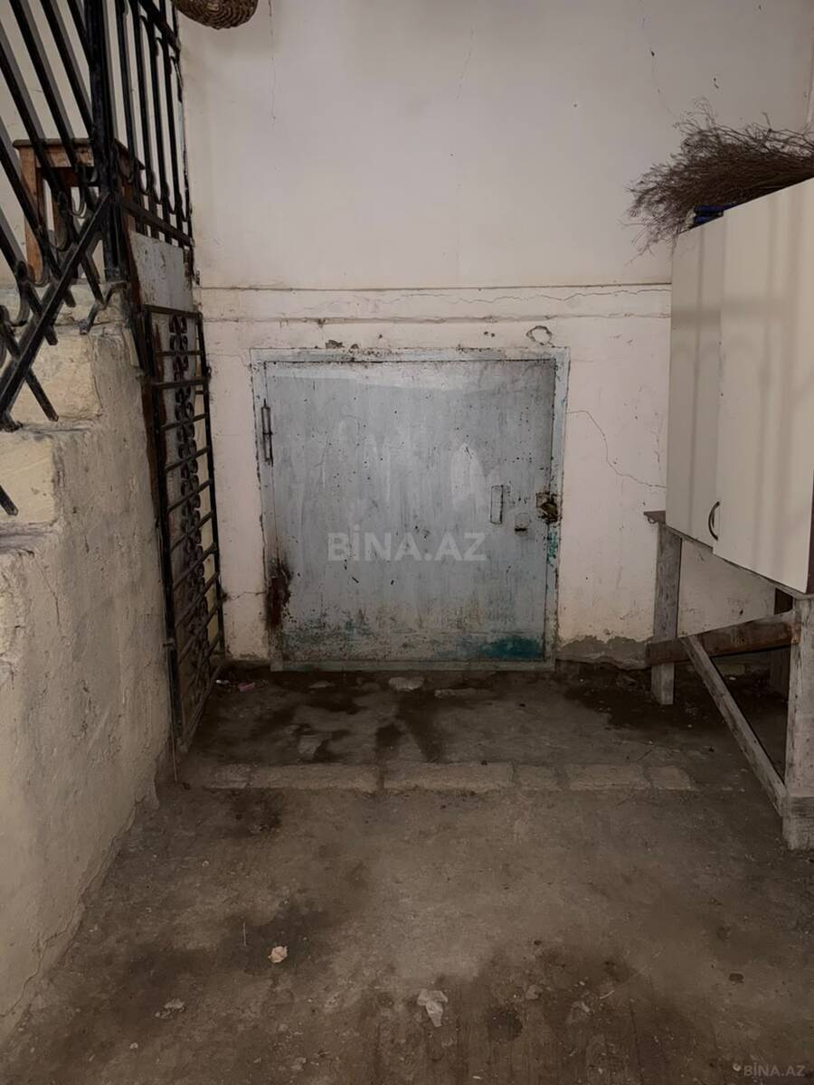 4 otaqlı Köhnə tikili, Xalqlar Dostluğu m., Bakı