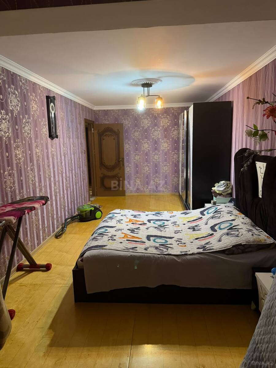 4 otaqlı Köhnə tikili, Xalqlar Dostluğu m., Bakı