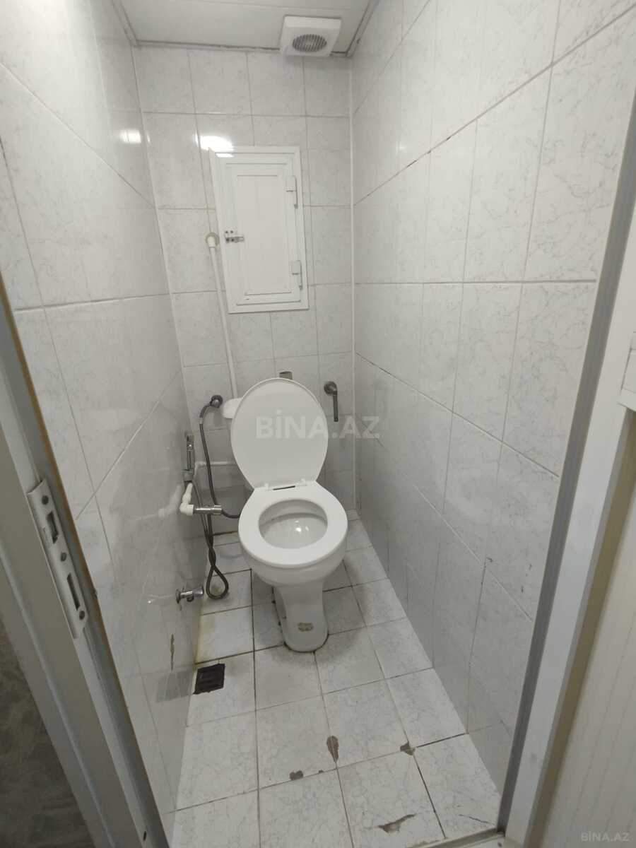 3 otaqlı Köhnə tikili, Memar Əcəmi m., Bakı