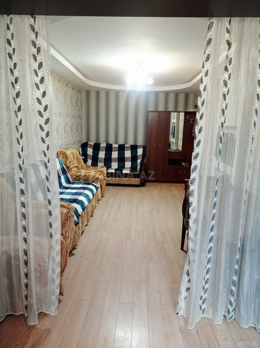 2 otaqlı Köhnə tikili, Neftçilər m., Bakı