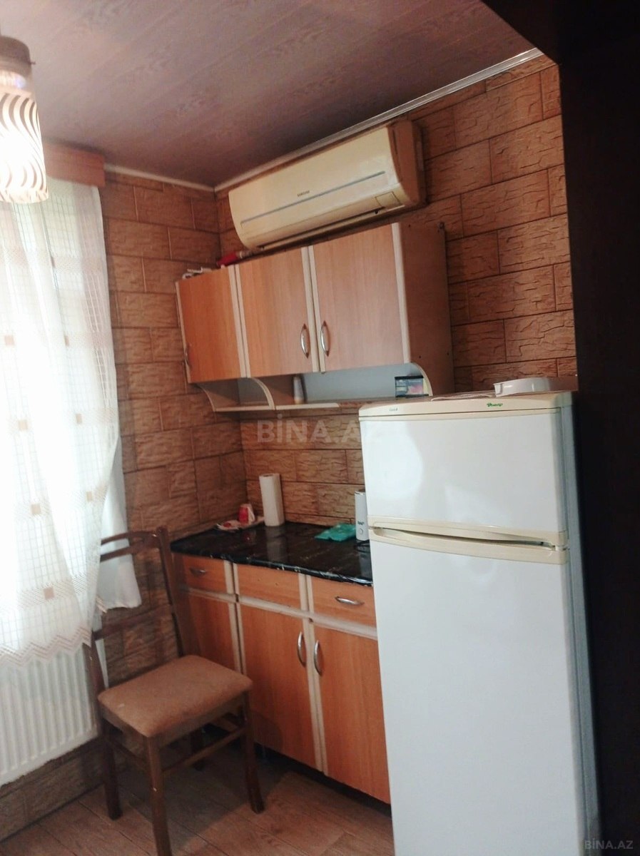 2 otaqlı Köhnə tikili, Neftçilər m., Bakı