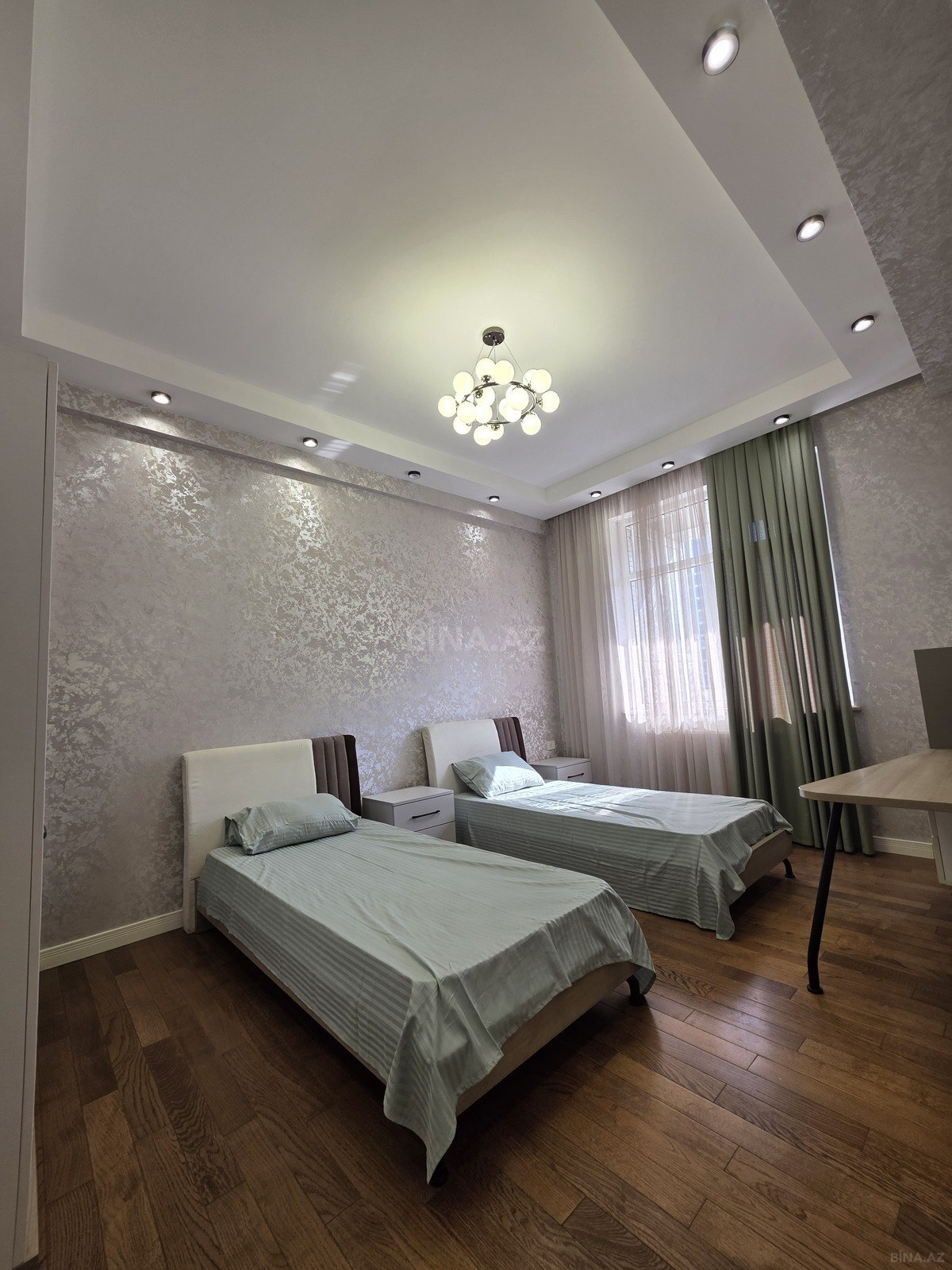 3 otaqlı Yeni tikili, 8 Noyabr m., Bakı