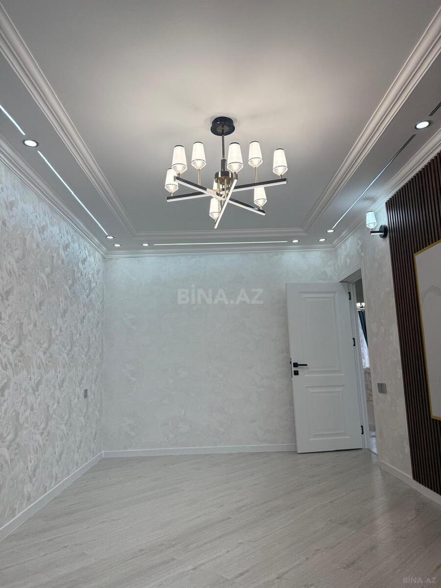 3 otaqlı Köhnə tikili, Xalqlar Dostluğu m., Bakı