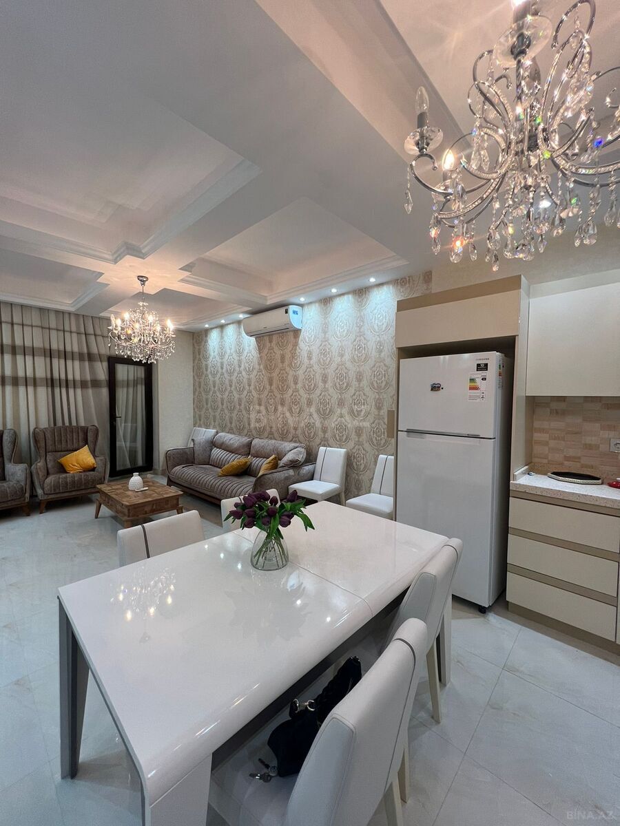 3 otaqlı Yeni tikili, Şah İsmayıl Xətai m., Bakı