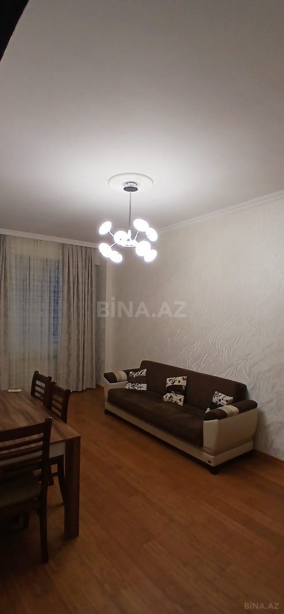 2 otaqlı Yeni tikili, Xırdalan