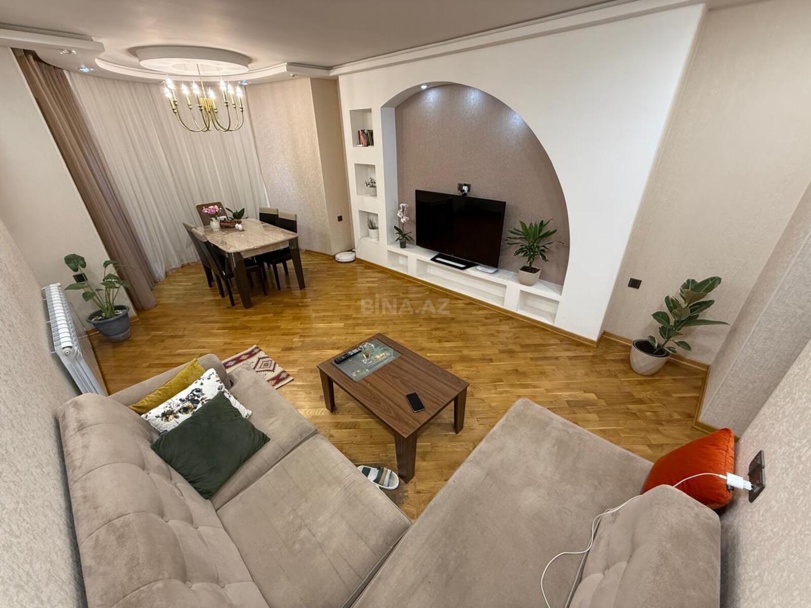 3 otaqlı Yeni tikili, 8 Noyabr m., Bakı