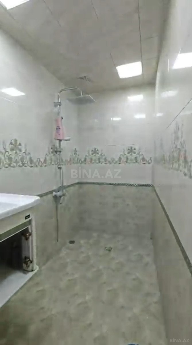 3 otaqlı Köhnə tikili, Bakıxanov q., Bakı