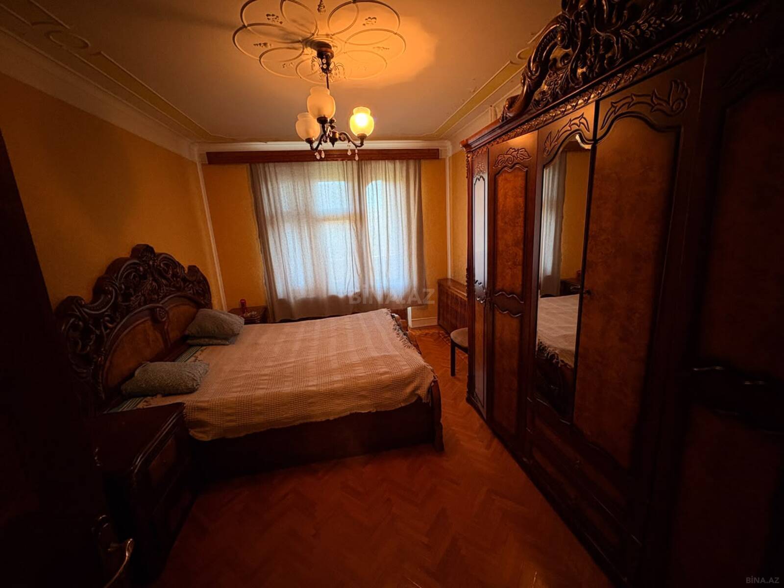 4 otaqlı Köhnə tikili, Həzi Aslanov m., Bakı