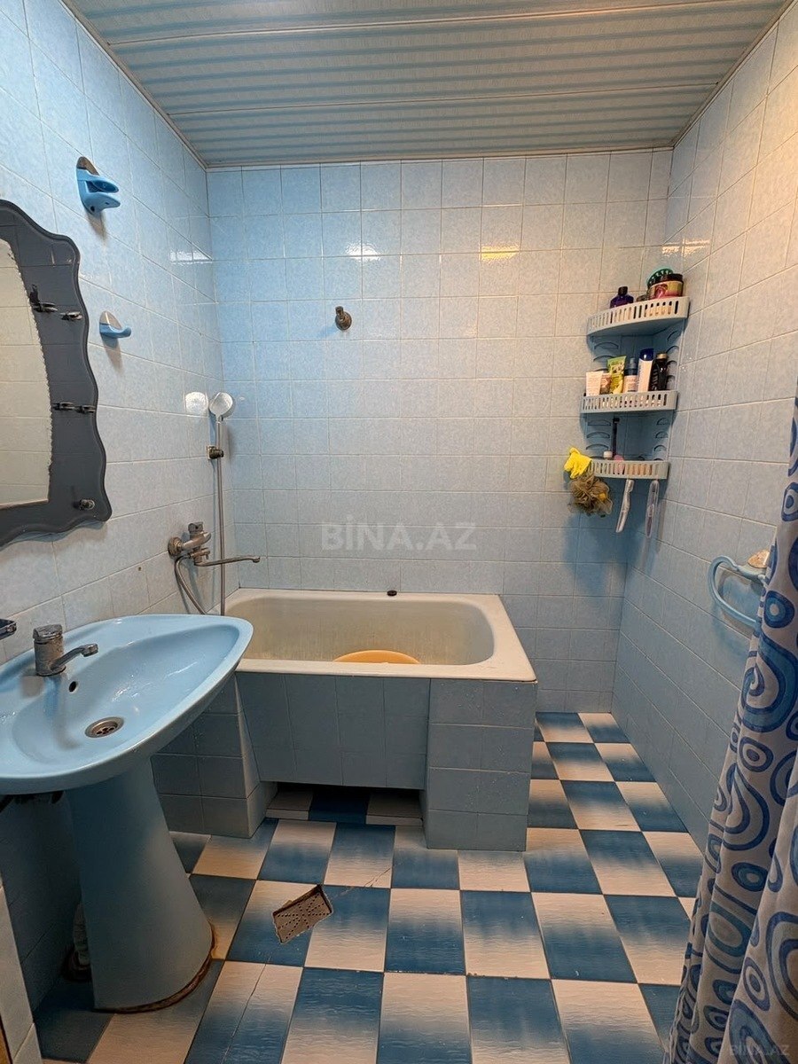 4 otaqlı Köhnə tikili, Həzi Aslanov m., Bakı