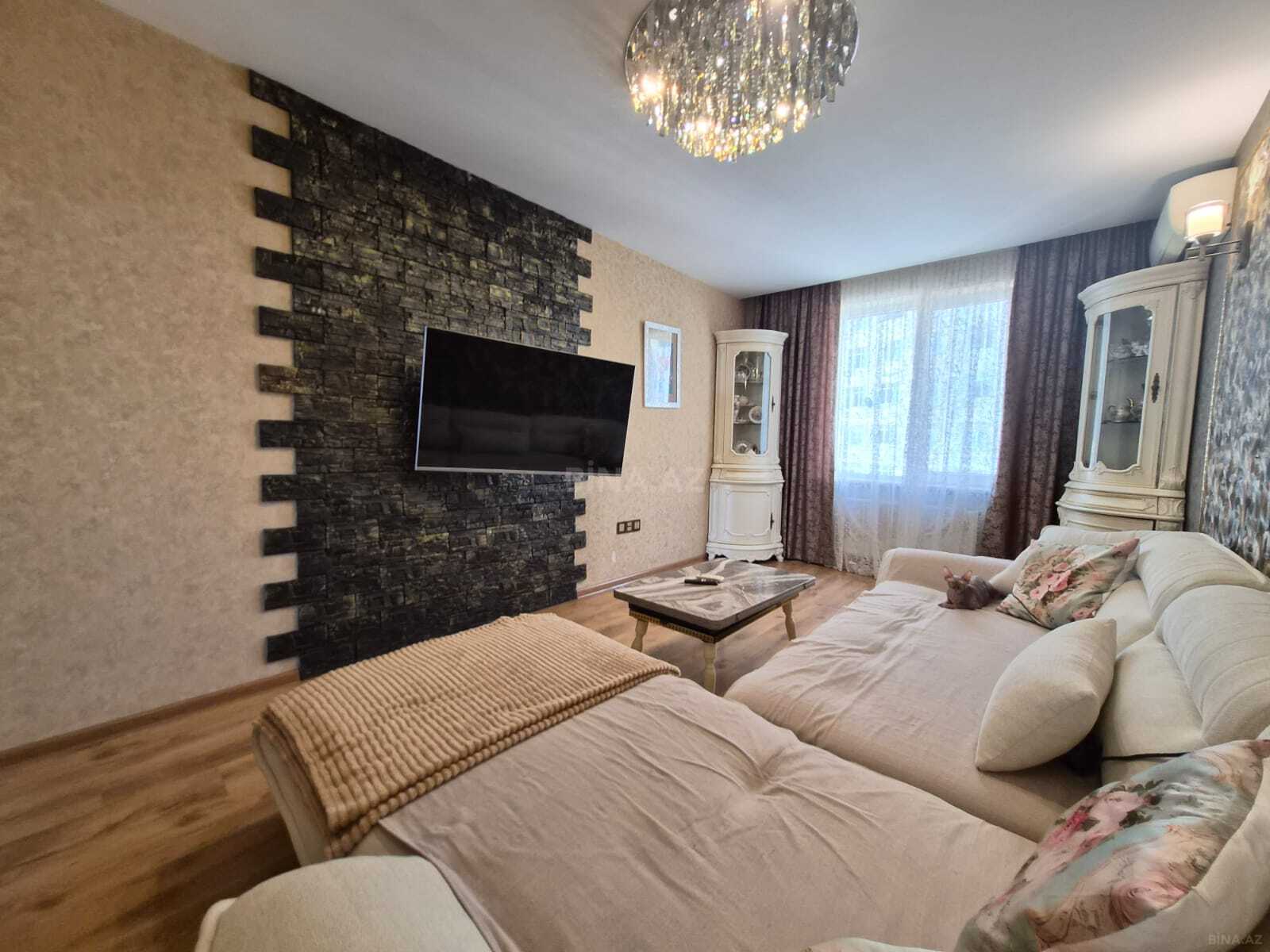 3 otaqlı Köhnə tikili, Həzi Aslanov m., Bakı