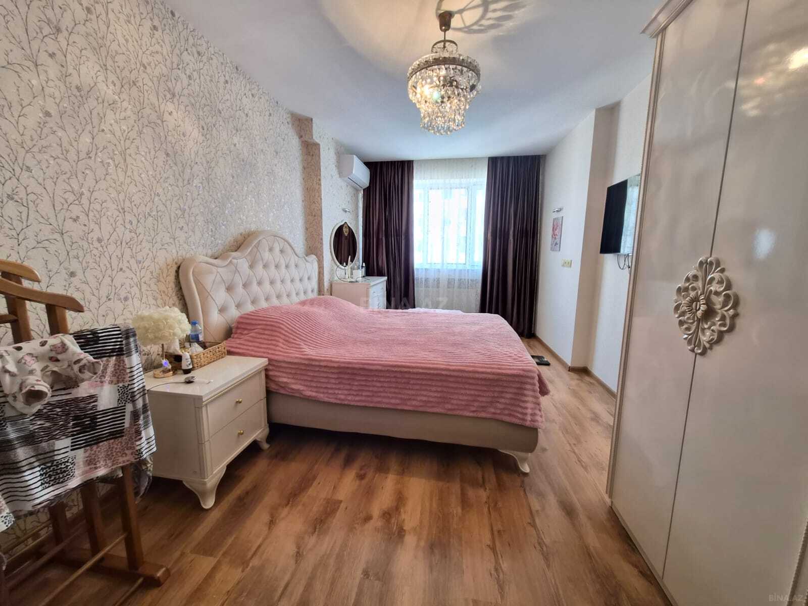 3 otaqlı Köhnə tikili, Həzi Aslanov m., Bakı