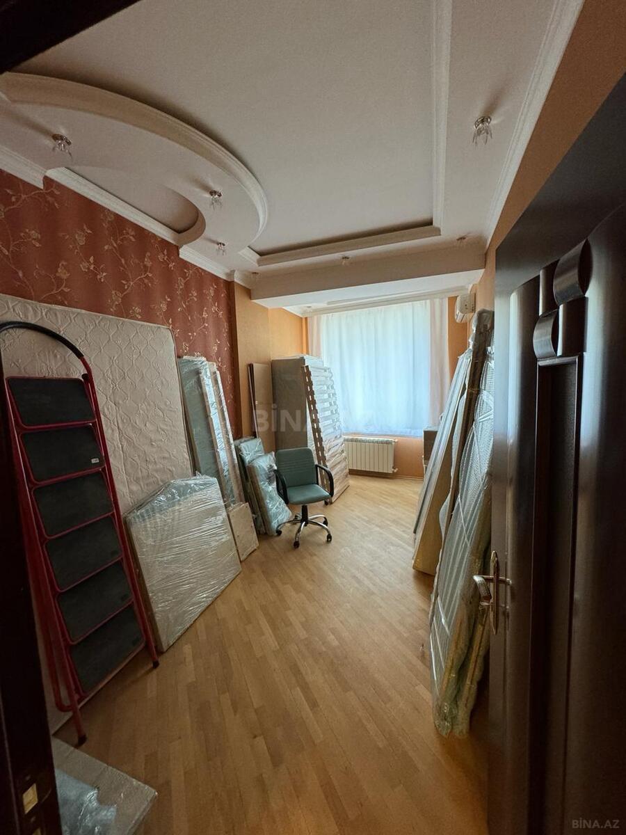 3 otaqlı Yeni tikili, Elmlər Akademiyası m., Bakı