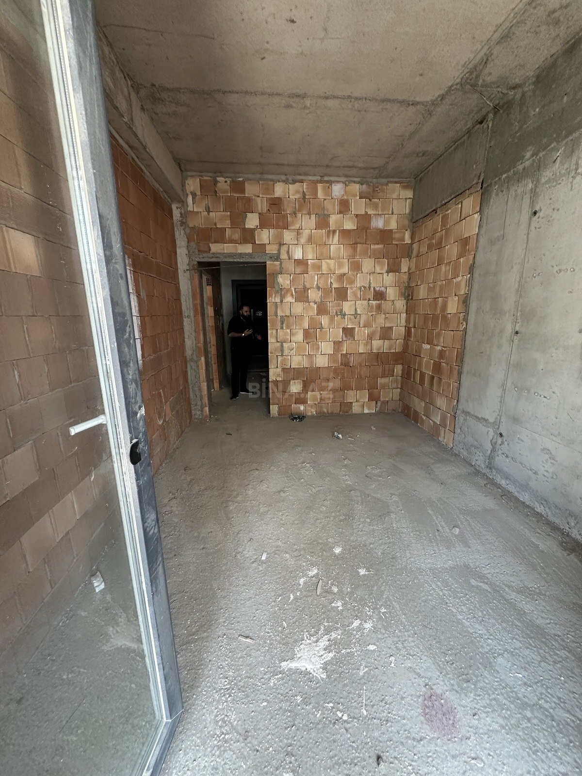 2 otaqlı Yeni tikili, Avtovağzal m., Bakı
