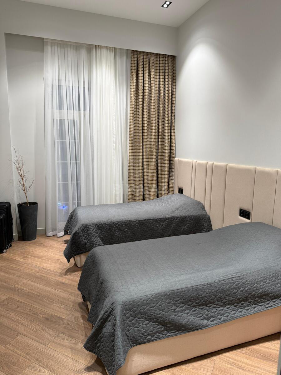 3 otaqlı Yeni tikili, 8 Noyabr m., Bakı