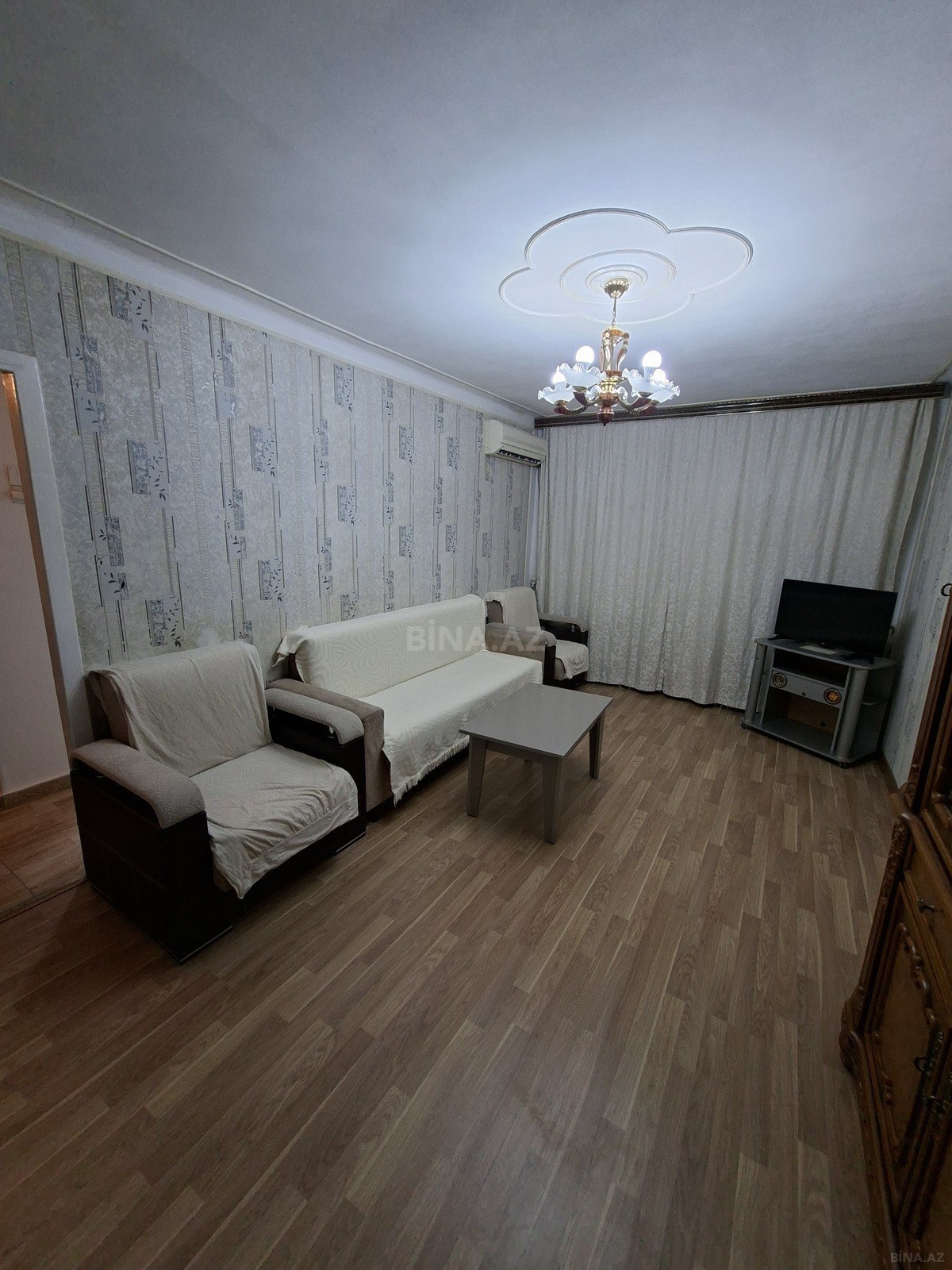 2 otaqlı Köhnə tikili, Neftçilər m., Bakı