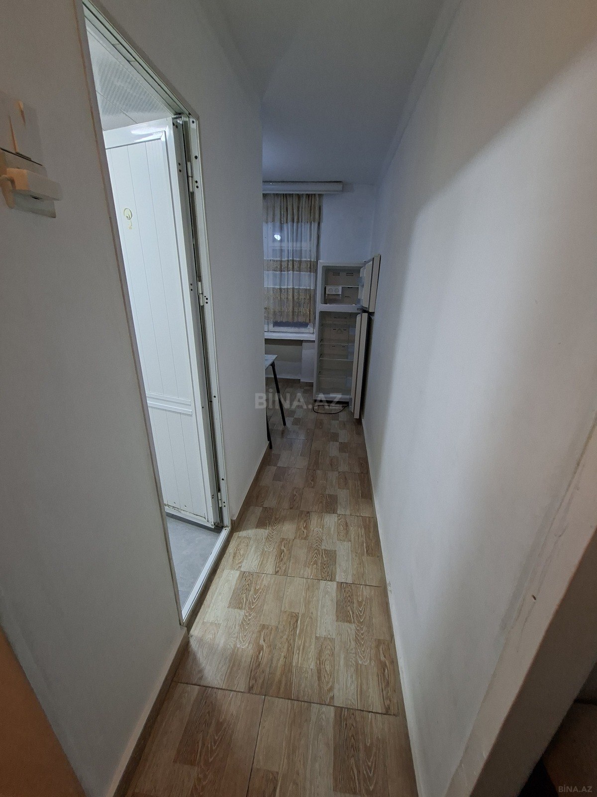 2 otaqlı Köhnə tikili, Neftçilər m., Bakı