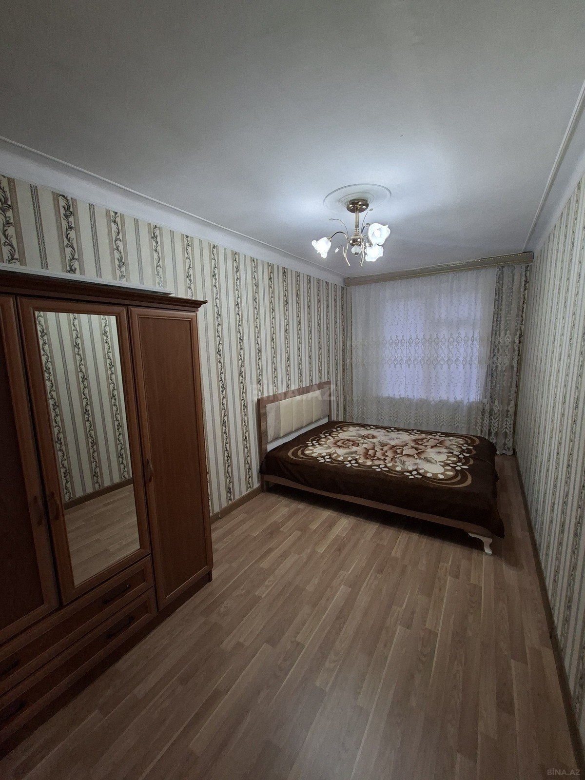 2 otaqlı Köhnə tikili, Neftçilər m., Bakı