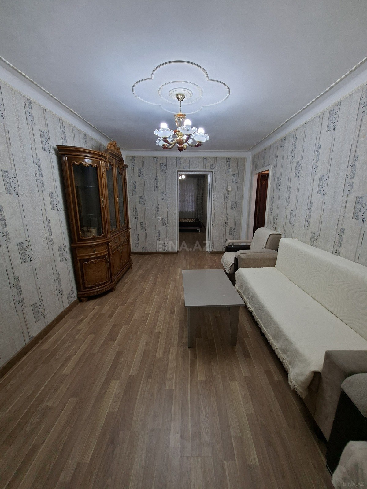 2 otaqlı Köhnə tikili, Neftçilər m., Bakı