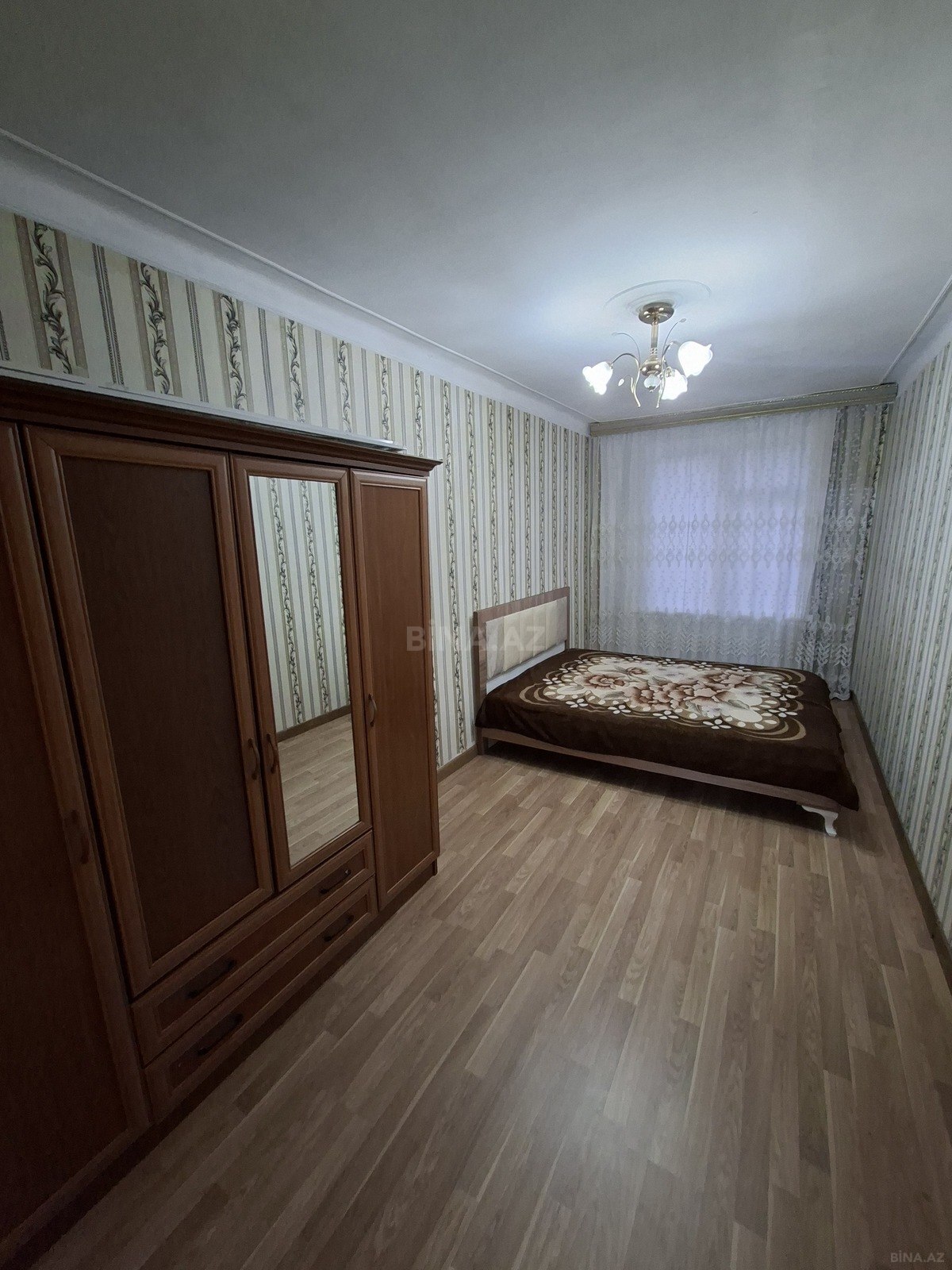 2 otaqlı Köhnə tikili, Neftçilər m., Bakı