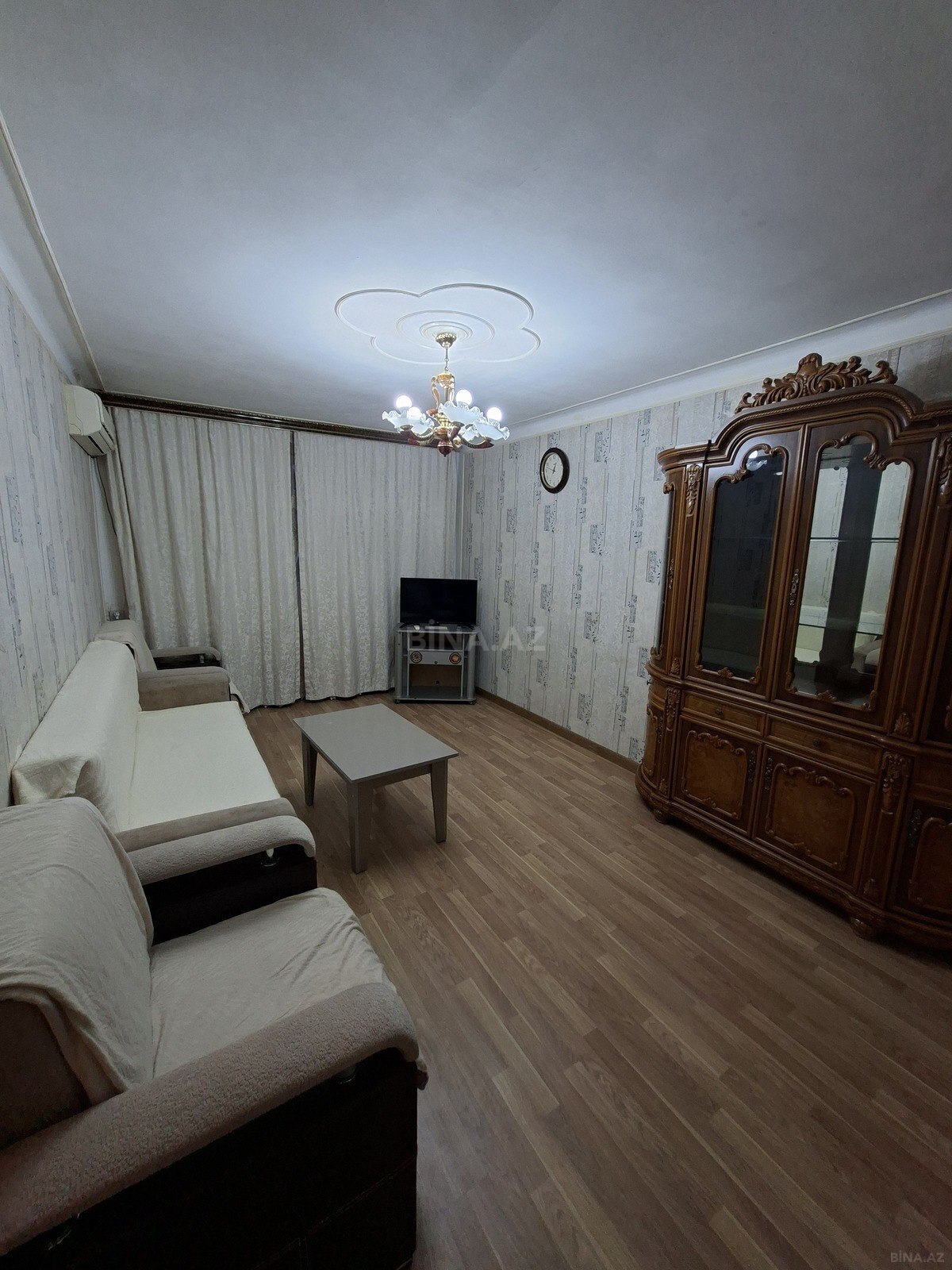 2 otaqlı Köhnə tikili, Neftçilər m., Bakı