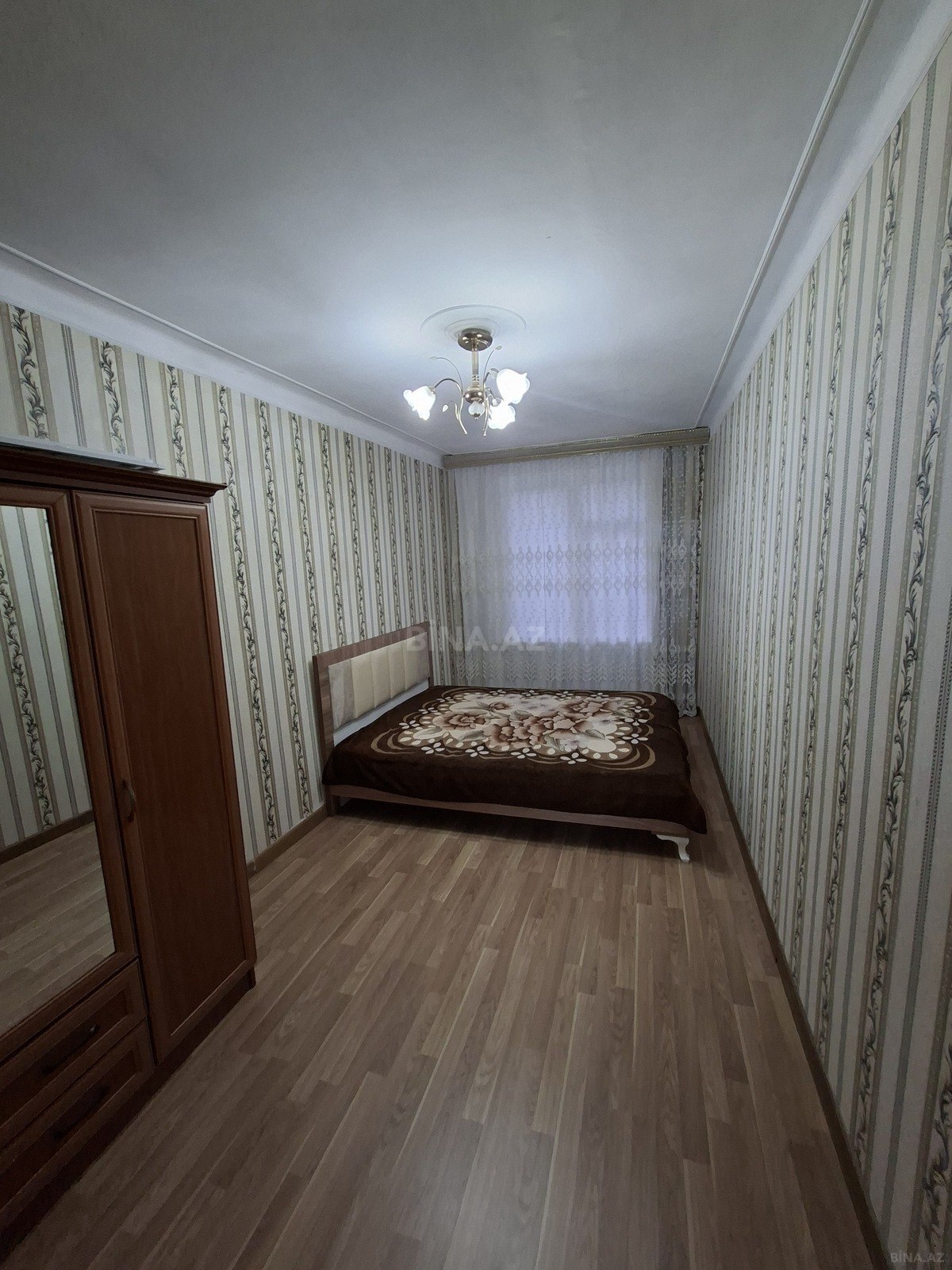2 otaqlı Köhnə tikili, Neftçilər m., Bakı