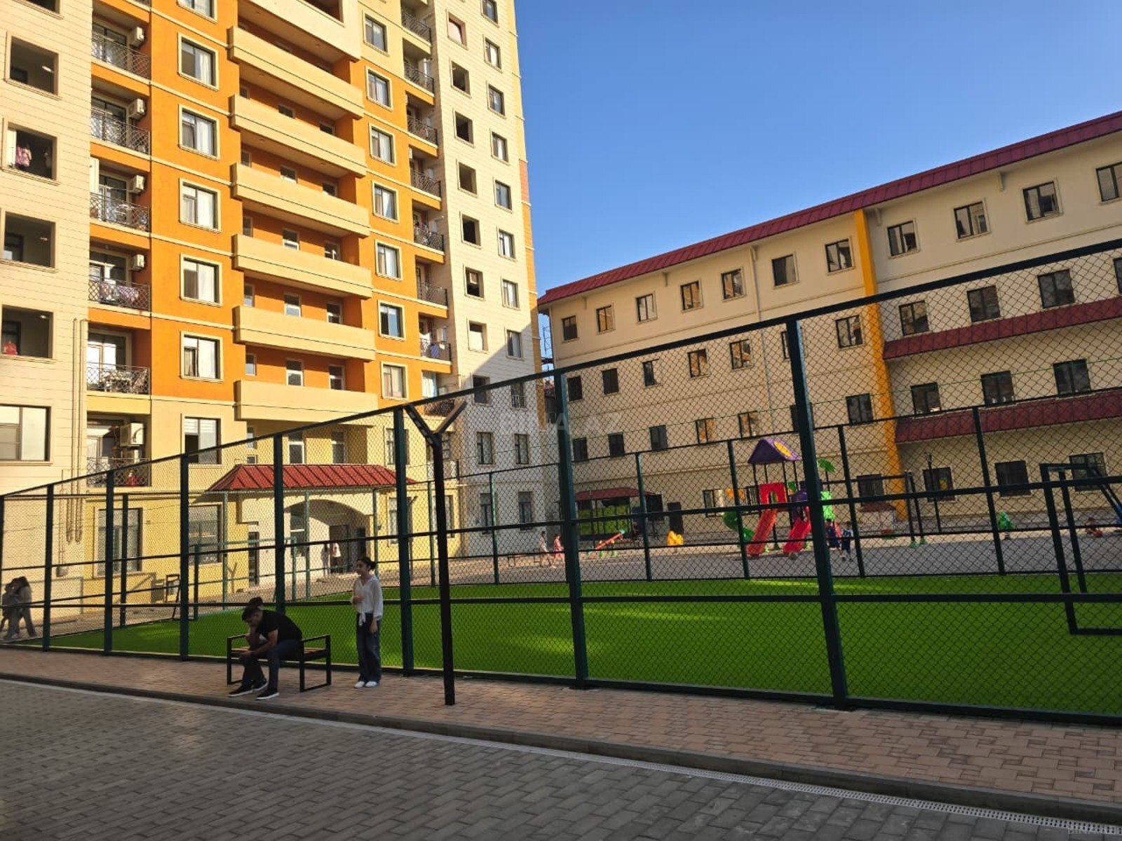 3 otaqlı Yeni tikili, Qara Qarayev m., Bakı