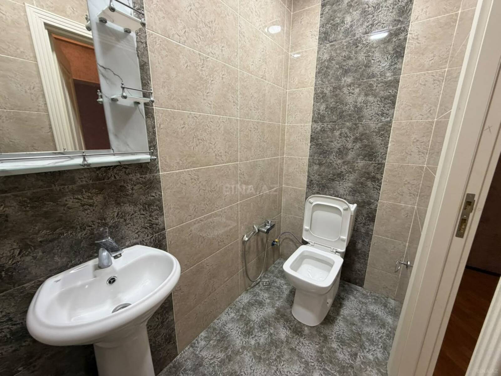 3 otaqlı Yeni tikili, 20-ci sahə q., Bakı