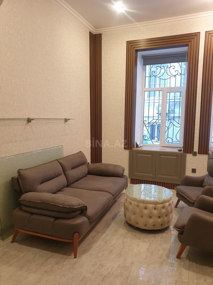 2 otaqlı Köhnə tikili, Sahil m., Bakı