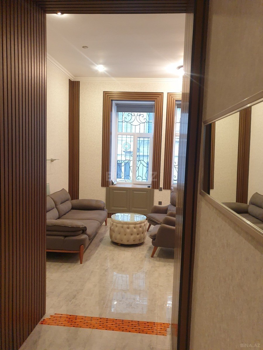2 otaqlı Köhnə tikili, Sahil m., Bakı