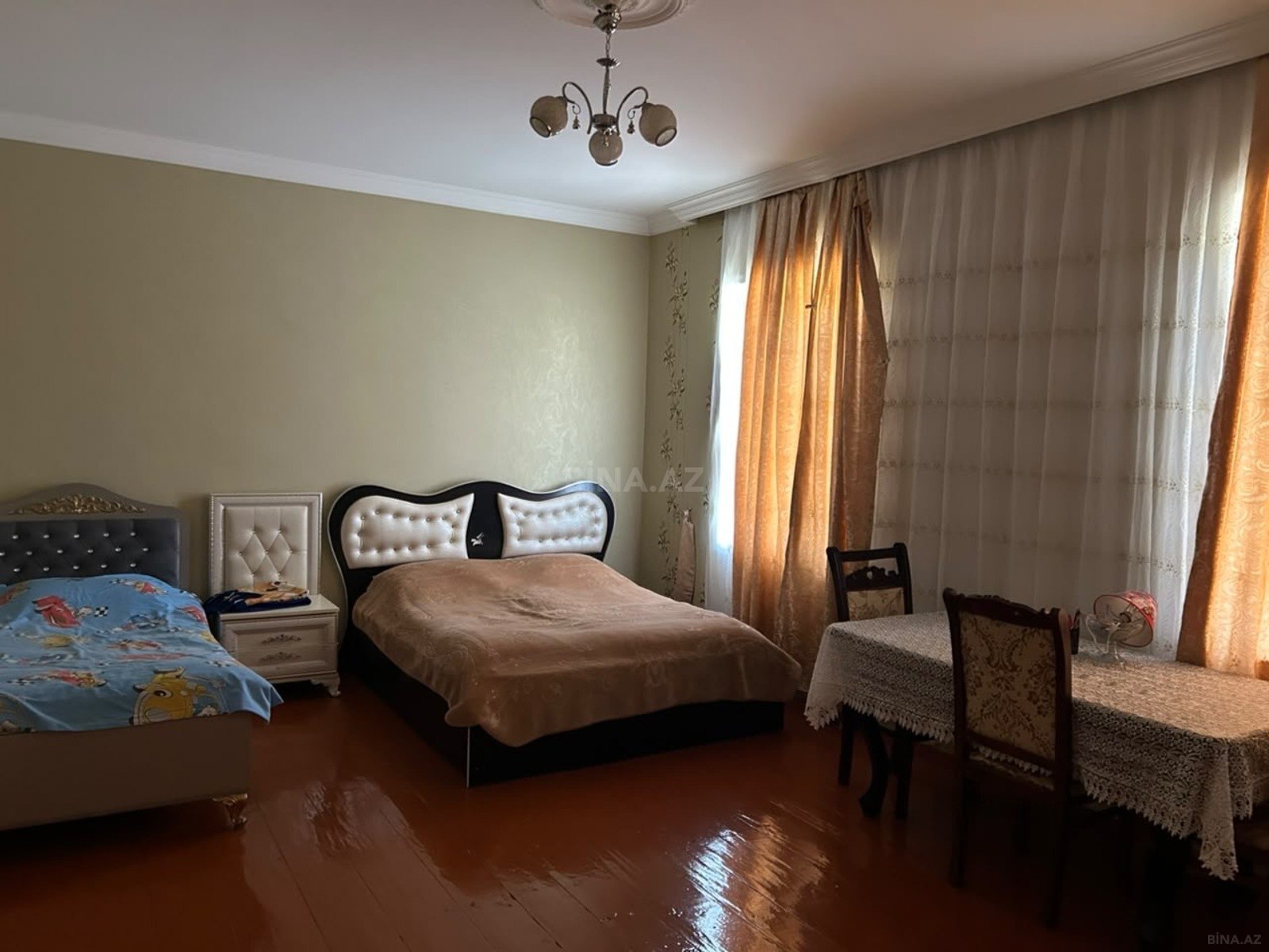 5 otaqlı Həyət evi/Bağ evi, Ucar
